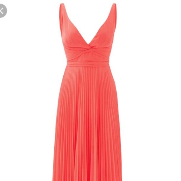 Laundry By Shelli Segal Dresses & Skirts - NWOB Laundry by Shelli Segal Coral Gown